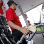 Suben 5 y 6 pesos todos los combustibles