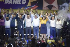 Peledeístas de Santiago estremecen la Gran Arena en respaldo a gestión de gobierno de Danilo Medina