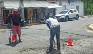 Rodolfo Reyes realiza jornada de reparación de calles en Sabana Iglesia  