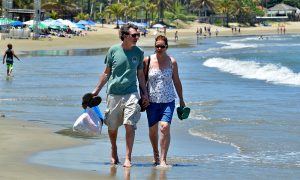 Más de tres mil voluntarios estarán resguardando los vacacionistas en la costa norte del país