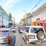 Identidad del Centro Histórico de Santiago se va perdiendo, tiendas y pica pollos chinos se adueñan s