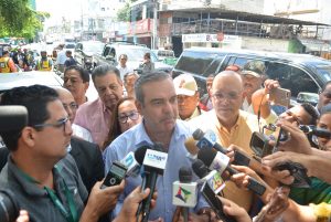 Luis Abinader critica pasividad de JCE en violación Ley Partidos