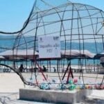 Colocan “Peces Gigantes” en Playas de México para recolectar plásticos