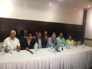 Renuncian 30 miembros del Comité Central del PLD, apoyan Fuerza del Pueblo